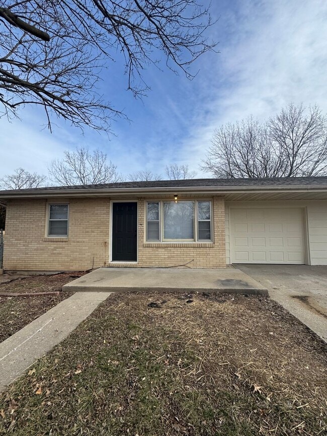 2812 Mulberry Rd in Columbia, MO - Foto de edificio - Building Photo