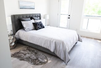 584 Gertrude Avenue in Winnipeg, MB - Building Photo - Building Photo