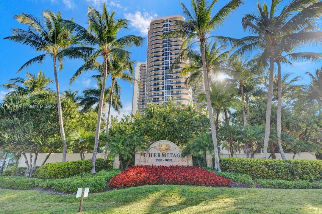 3100 N Ocean Blvd in Fort Lauderdale, FL - Building Photo