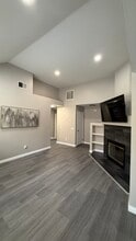 12093 Calle de Medio, Unit 130 in El Cajon, CA - Building Photo - Building Photo