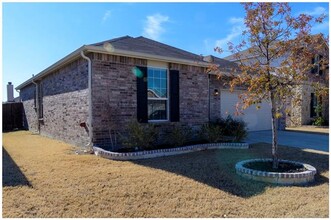 2316 Senepol Way in Fort Worth, TX - Building Photo - Building Photo