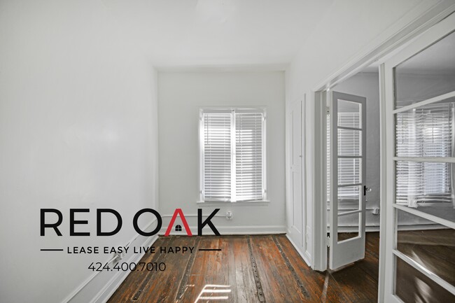 854 S Oxford Ave, Unit 503 in Los Angeles, CA - Building Photo - Building Photo