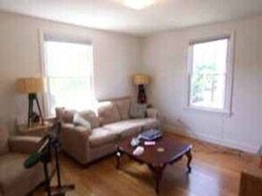 2221 40th St NW in Washington, DC - Building Photo - Building Photo