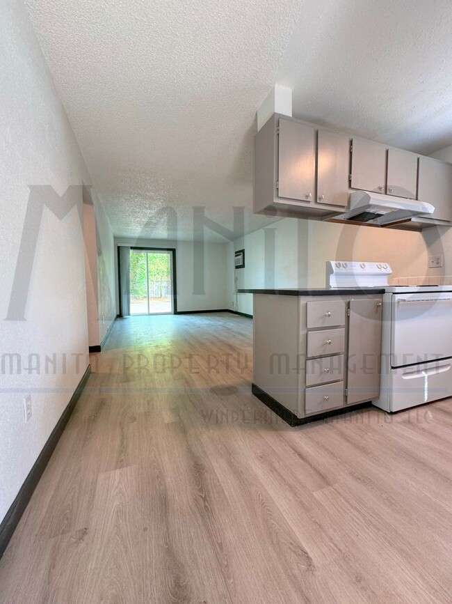 property at 30 E Graves Rd