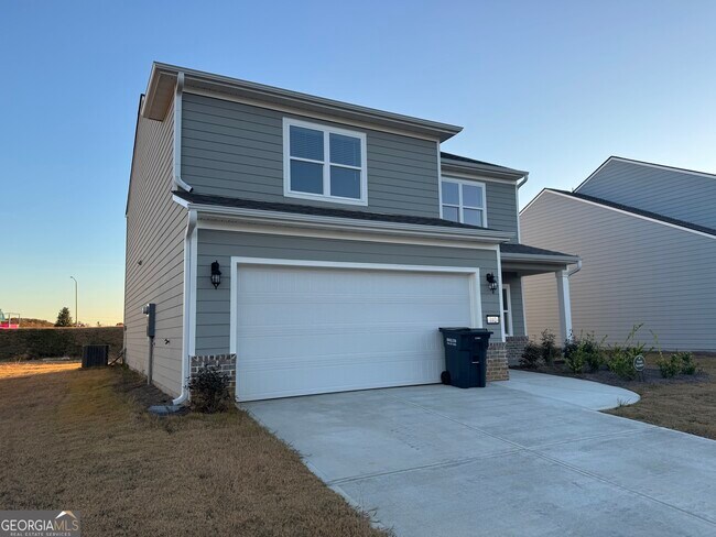 102 Lavender Cir in Calhoun, GA - Building Photo - Building Photo