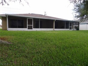 1325 Gleason Pkwy in Cape Coral, FL - Building Photo - Building Photo