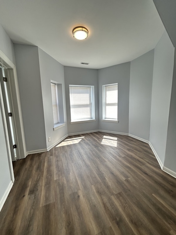 property at 7432 S Maryland Ave
