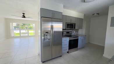 2759 NE 32nd St, Unit 2759 in Fort Lauderdale, FL - Building Photo - Building Photo