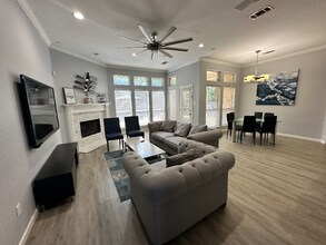 2506 Spring Hill Ln in Garland, TX - Building Photo - Building Photo