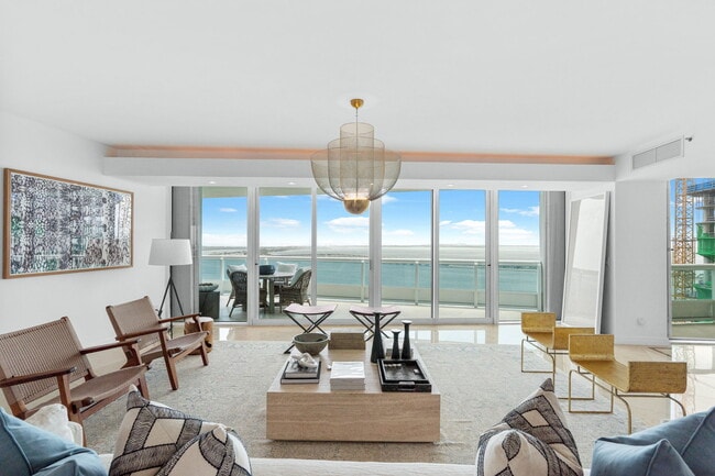 1643 Brickell Ave, Unit 2805