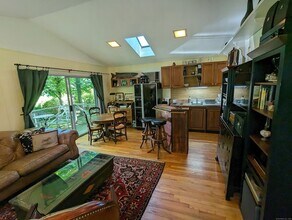 3 Wild Rose Ln in Darien, CT - Building Photo - Building Photo