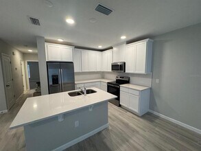 4698 Campsite Lp in Orlando, FL - Building Photo - Building Photo