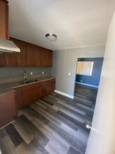 16526 Chestnut St in Hesperia, CA - Foto de edificio - Building Photo