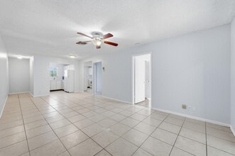 410 W Palm St in Lantana, FL - Building Photo - Building Photo
