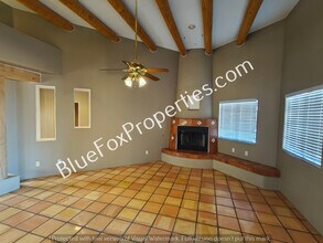 16725 N Red Sunset Trail in Tucson, AZ - Building Photo - Building Photo