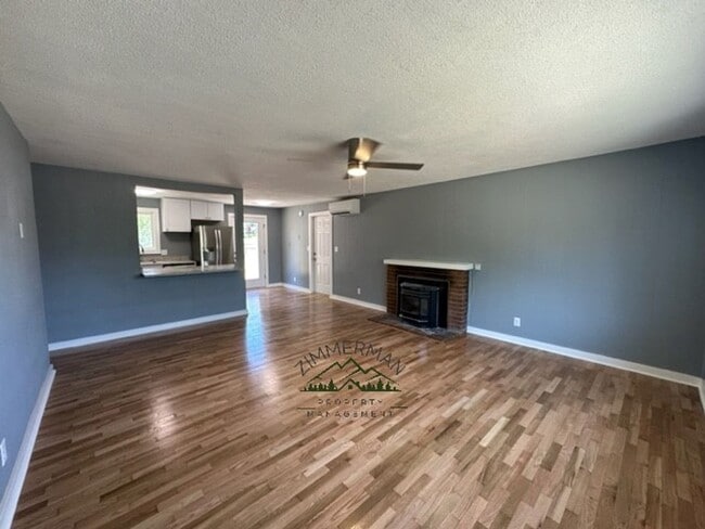 1740 City View St in Eugene, OR - Building Photo - Building Photo