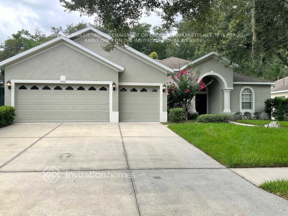2507 Bonterra Blvd in Valrico, FL - Building Photo