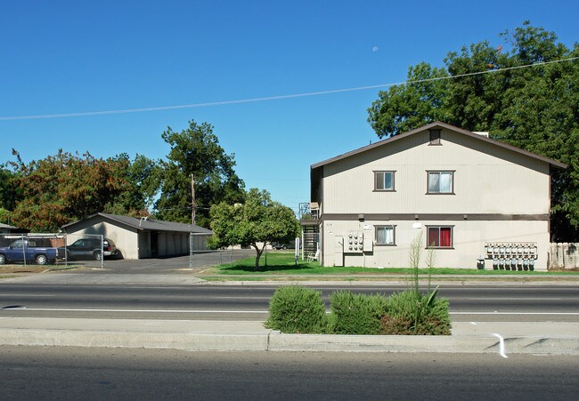 534 S Chestnut Ave in Fresno, CA - Building Photo - Building Photo