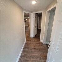 6810 Bleker St photo'