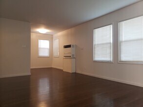 1815 Broadway, Unit B in Alameda, CA - Building Photo - Building Photo