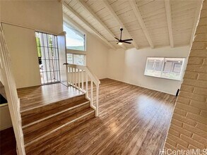 981 Wainiha St in Honolulu, HI - Building Photo - Building Photo