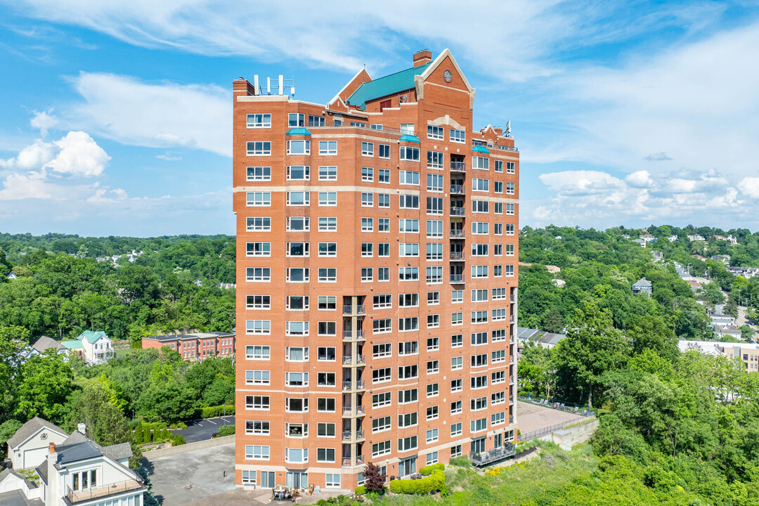 Meridian Condominiums in Cincinnati, OH - Building Photo