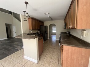 215 Southgate Dr in Crestview, FL - Building Photo - Building Photo