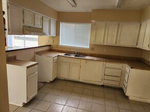 10534 Westedge Dr in Sugar Land, TX - Building Photo - Building Photo