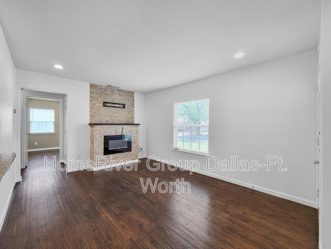 11802 Flamingo Ln in Dallas, TX - Building Photo - Building Photo