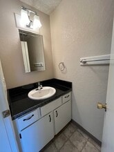 464 NE 6th Ave in Estacada, OR - Building Photo - Building Photo