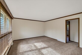 1806 Golden Oak Ln in Madison, WI - Building Photo - Building Photo