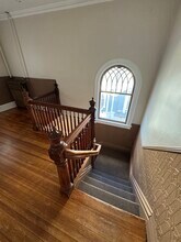 9 Hawthorne Ave, Unit 2nd floor in Troy, NY - Foto de edificio - Building Photo