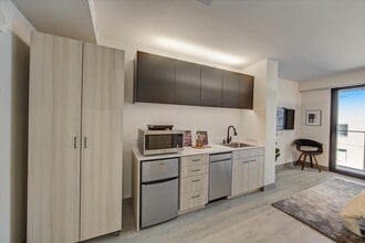 145 Leavenworth St in San Francisco, CA - Building Photo - Building Photo