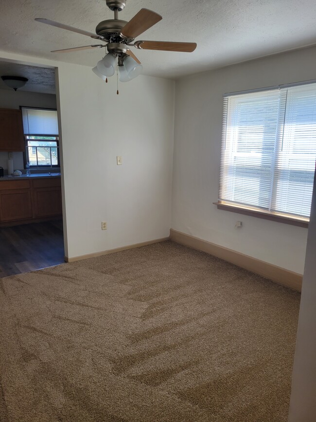 1544 S 21st St, Unit UPPER in Milwaukee, WI - Building Photo - Building Photo