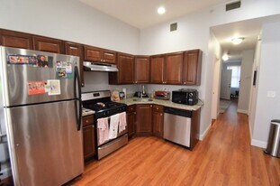 194 Marion St, Unit 1 in Boston, MA - Building Photo