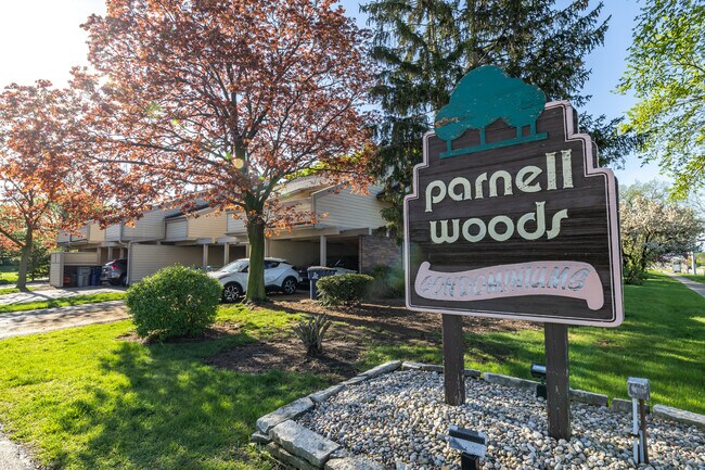 Parnell Woods in Milwaukee, WI - Building Photo - Building Photo