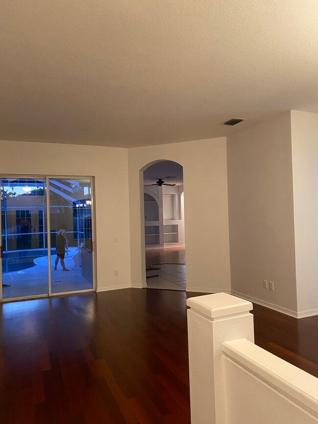394 Knight Dr in Tarpon Springs, FL - Building Photo - Building Photo