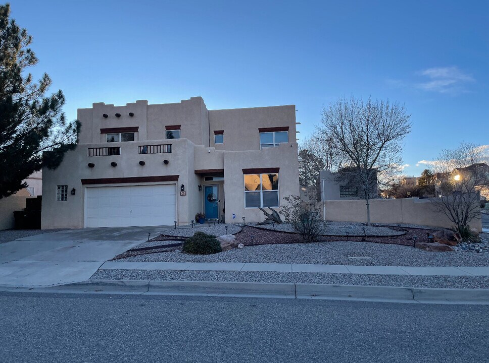 6400 Freemont Hills Loop NE in Rio Rancho, NM - Building Photo