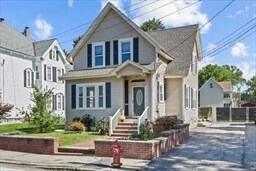 81 5th Ave in Lowell, MA - Building Photo