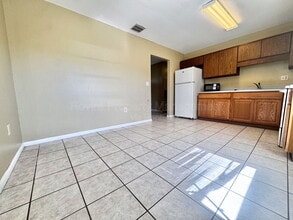 176 Birmingham Dr in Kissimmee, FL - Building Photo - Building Photo