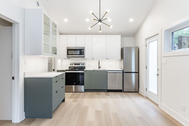 property at 51 E 42nd St