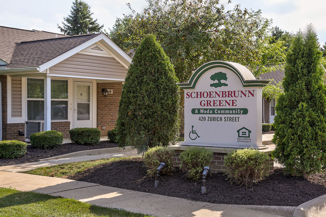 Schoenbrunn Greene in Sugarcreek, OH - Foto de edificio