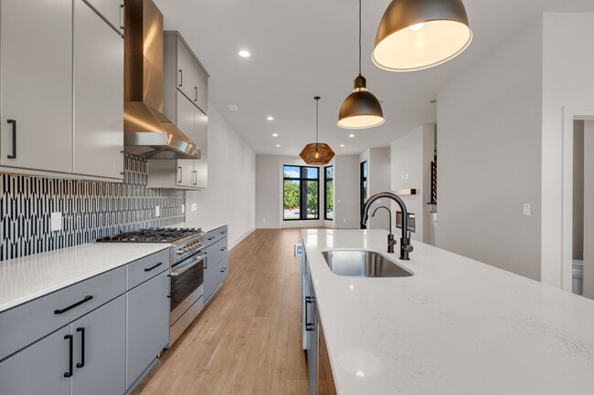 property at 673 E 16th St