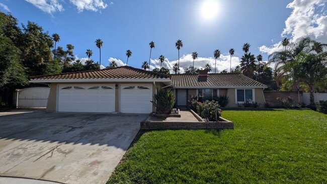 property at 2700 Lexington Pl