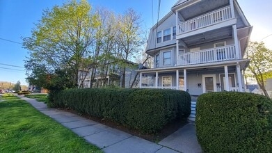 365 Prospect Ave, Unit 3 in West Hartford, CT - Building Photo - Building Photo