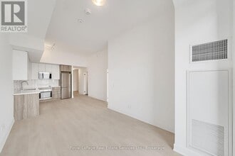 2481 Taunton Rd in Oakville, ON - Building Photo - Building Photo