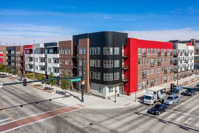SB1K in Denver, CO - Foto de edificio - Building Photo