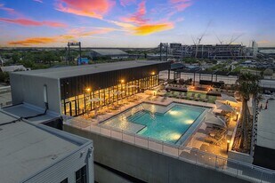 RISE Doro in Jacksonville, FL - Building Photo