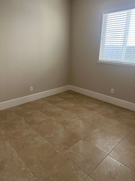 4693 Avalon St in Tracy, CA - Building Photo
