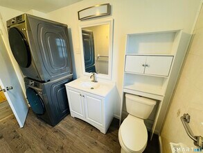 50 Wood St in West Haven, CT - Building Photo - Building Photo